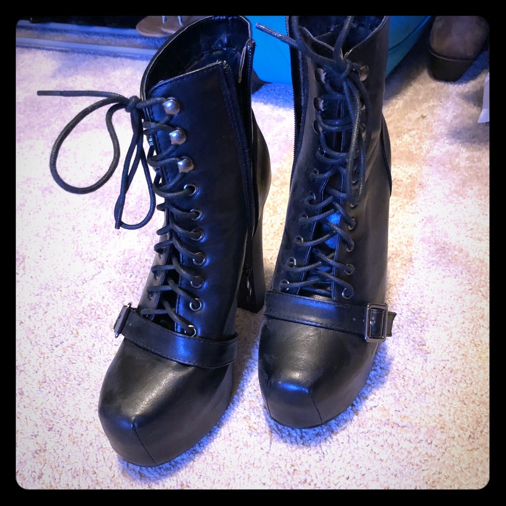 Platform Ankle boots